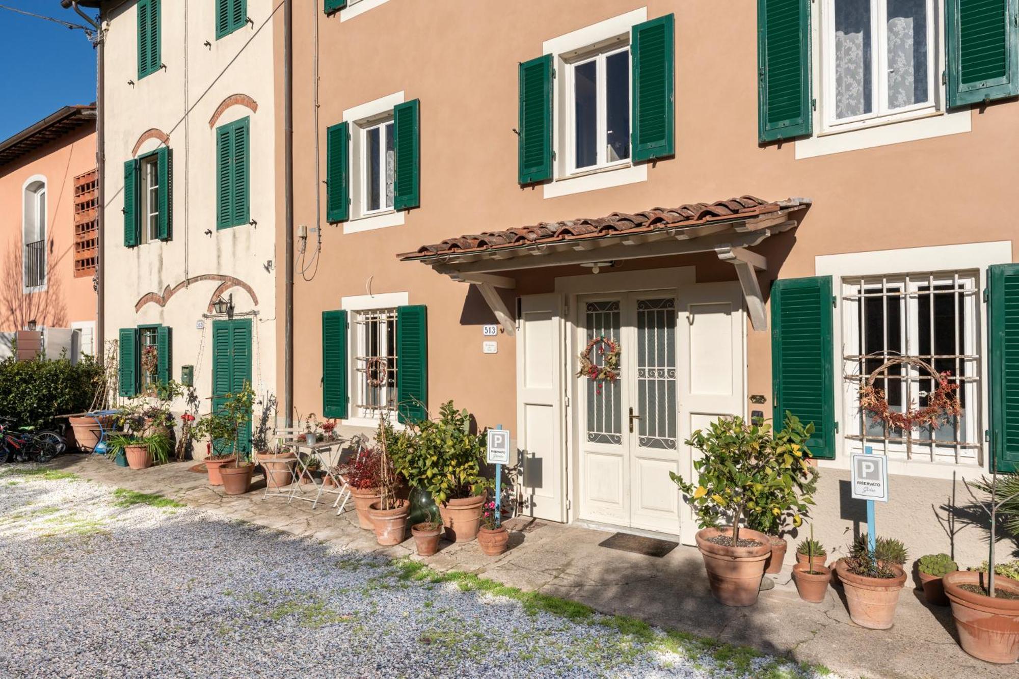 La Dimora di Corte Lucca Esterno foto